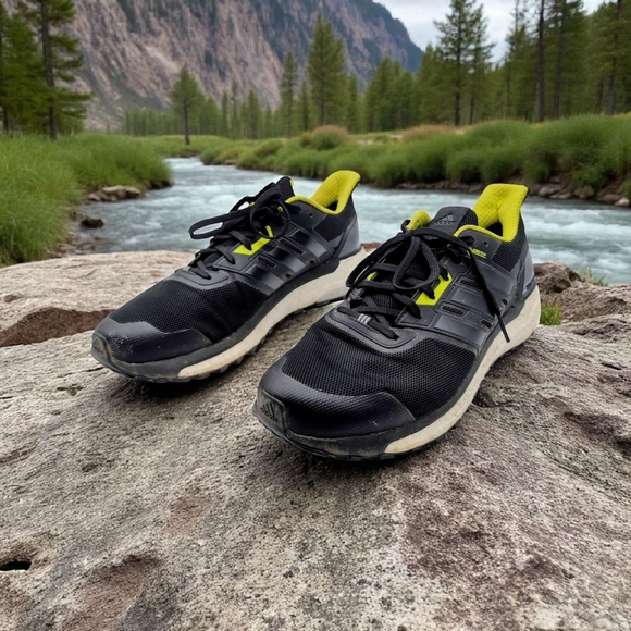 Adidas Supernova GTX Sz 13 Men's Black and Yellow Running Shoes - Picture 1 of 10